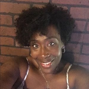 Meet your Posher, Aleshia